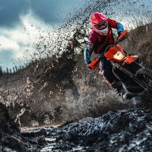 官方娱乐平台-巅峰对决，哈兰德与萨拉赫的G2分钟激战，逆转悬念令胜负难料！哈兰德萨拉赫G2分钟巅峰对决，逆转悬念拉满，胜负难料！